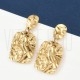 Brinco Elegante Texturizado 30mm comprimento - Aço Inox Dourado