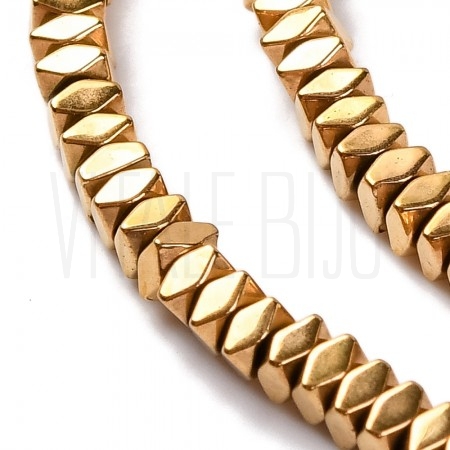 Fiada de Contas de Hematite Dourada com Revestimento Ouro 24K Quadrada Facetada 2,2mm 326 Contas