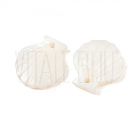 Pendente Concha Vieira Branca Esculpida Frente e Verso 12,5x11,5mm em Concha Natural de Água Doce